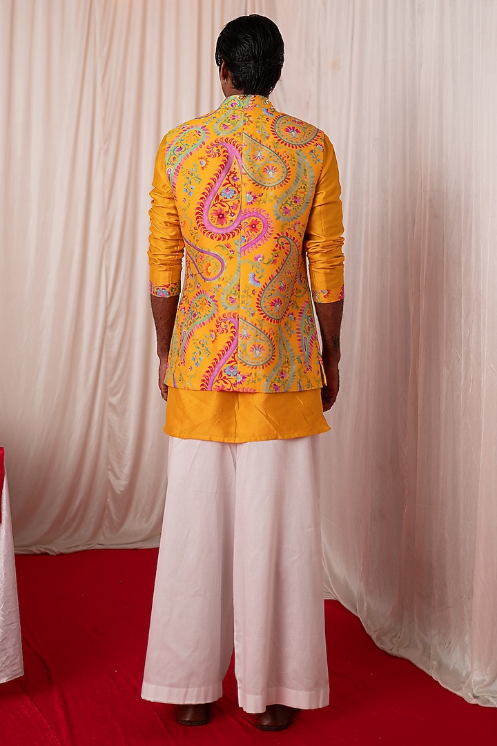 Yellow Chanderi Silk & Cotton Satin Floral Printed Bundi Jacket Set by chrkha men at Pernia's Pop Up Shop