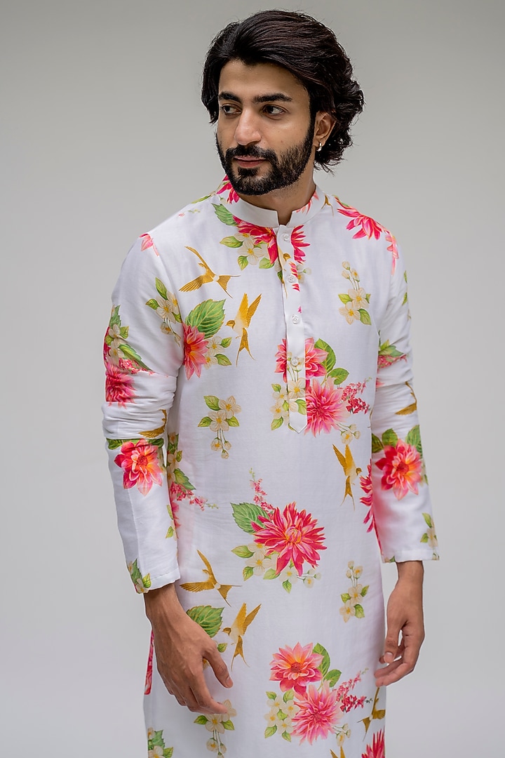 White Digital Printed Kurta Set by chrkha men at Pernia's Pop Up Shop