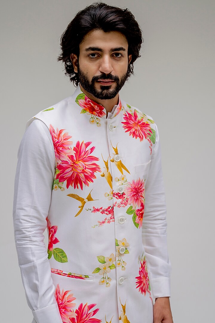 White Kurta Set With Printed Nehru Jacket by chrkha men at Pernia's Pop Up Shop