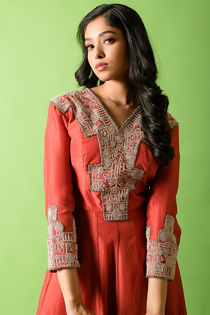 Burnt Orange Hand Embroidered Kurta Set by The Cherry Tree by Charu Saraogi at Pernia's Pop Up Shop