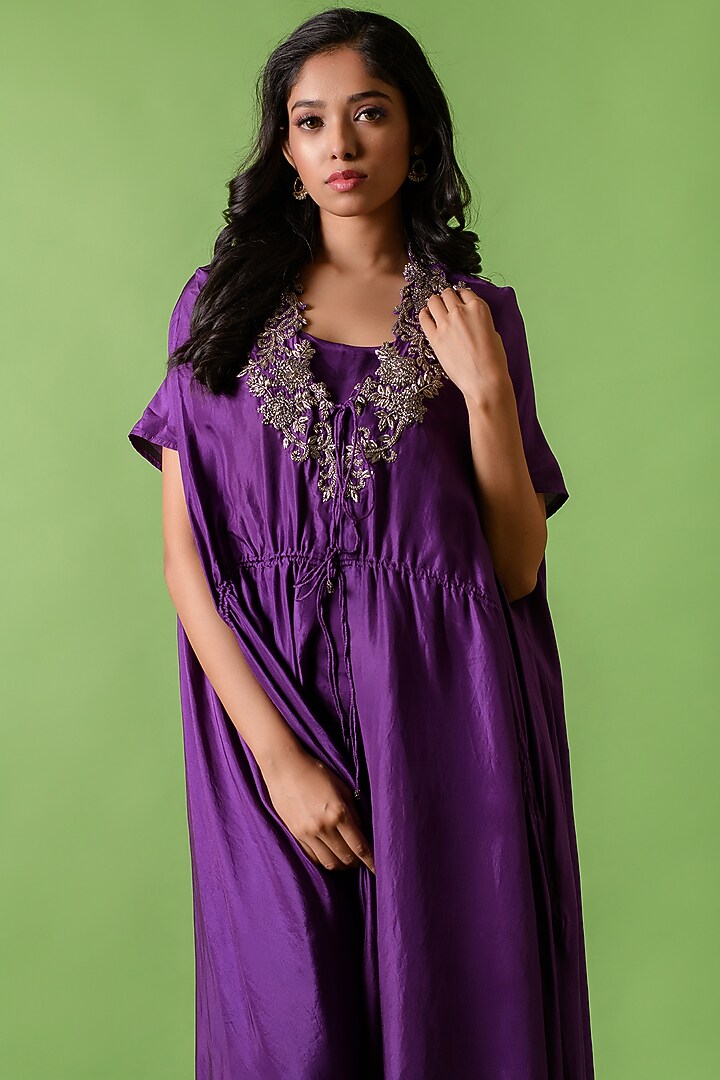 Purple Embroidered Cape Set by The Cherry Tree by Charu Saraogi at Pernia's Pop Up Shop
