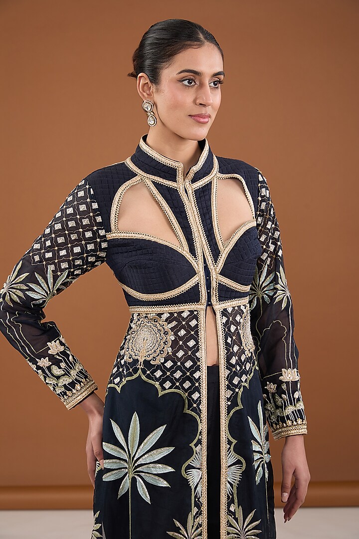 Blue Organza Zari & Resham Embellished Cape Style Kurta Set by Cheena Singh at Pernia's Pop Up Shop