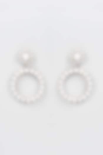 White Finish Diamond & Pearl Hoop Earrings by CHAOTIQ BY ARTI