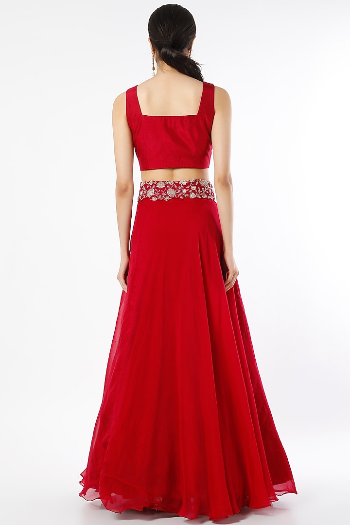 Red Viscose Organza Wedding Lehenga Set by Charu & Vasundhara at Pernia's Pop Up Shop
