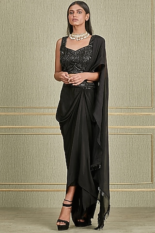 Black Hand Embroidered Skirt Set by Charu & Vasundhara