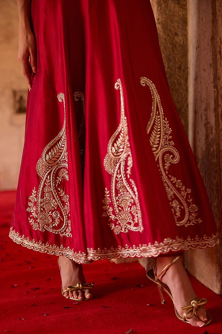 Burnt Red Cupro Silk Paisley Embroidered Wedding Anarkali Set by Charu & Vasundhara at Pernia's Pop Up Shop
