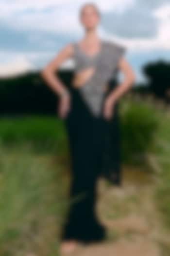 Black Georgette & Taffeta Cutwork Embroidered Draped Wedding Saree Set by Charu & Vasundhara at Pernia's Pop Up Shop