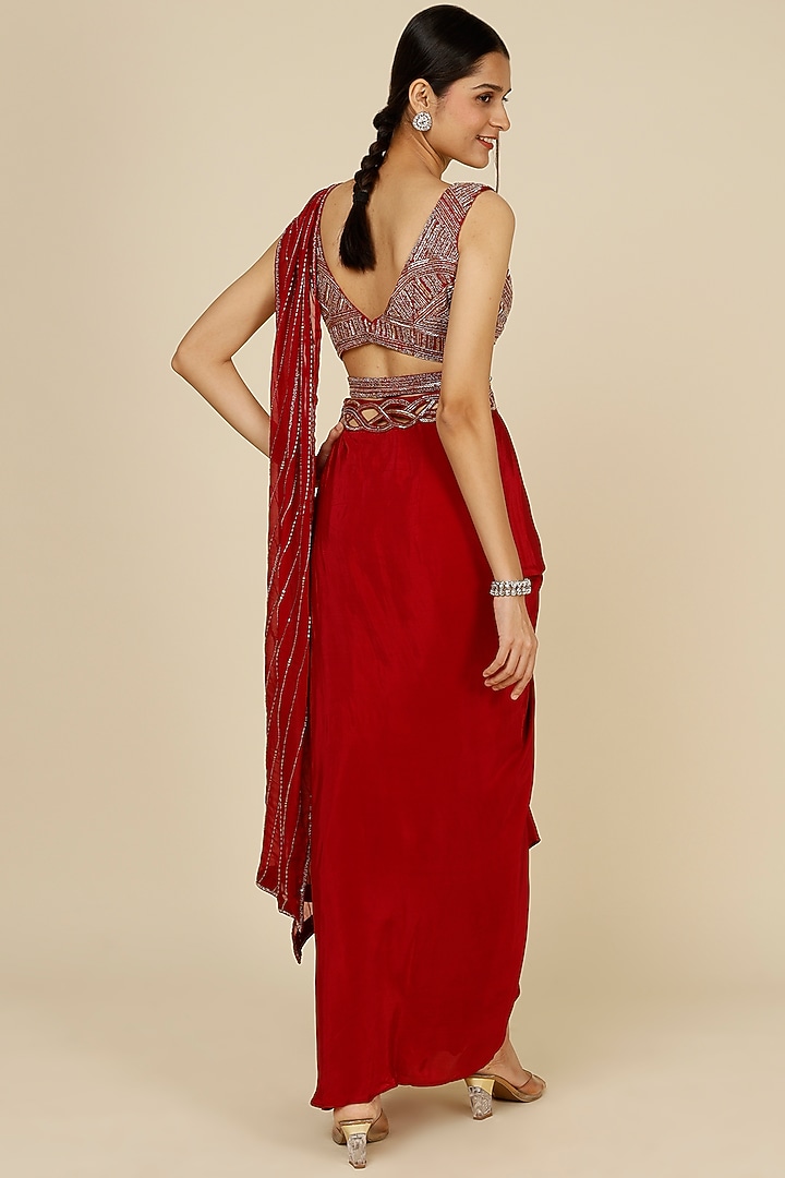 Red Crepe Skirt Wedding Saree Set by Charu & Vasundhara at Pernia's Pop Up Shop