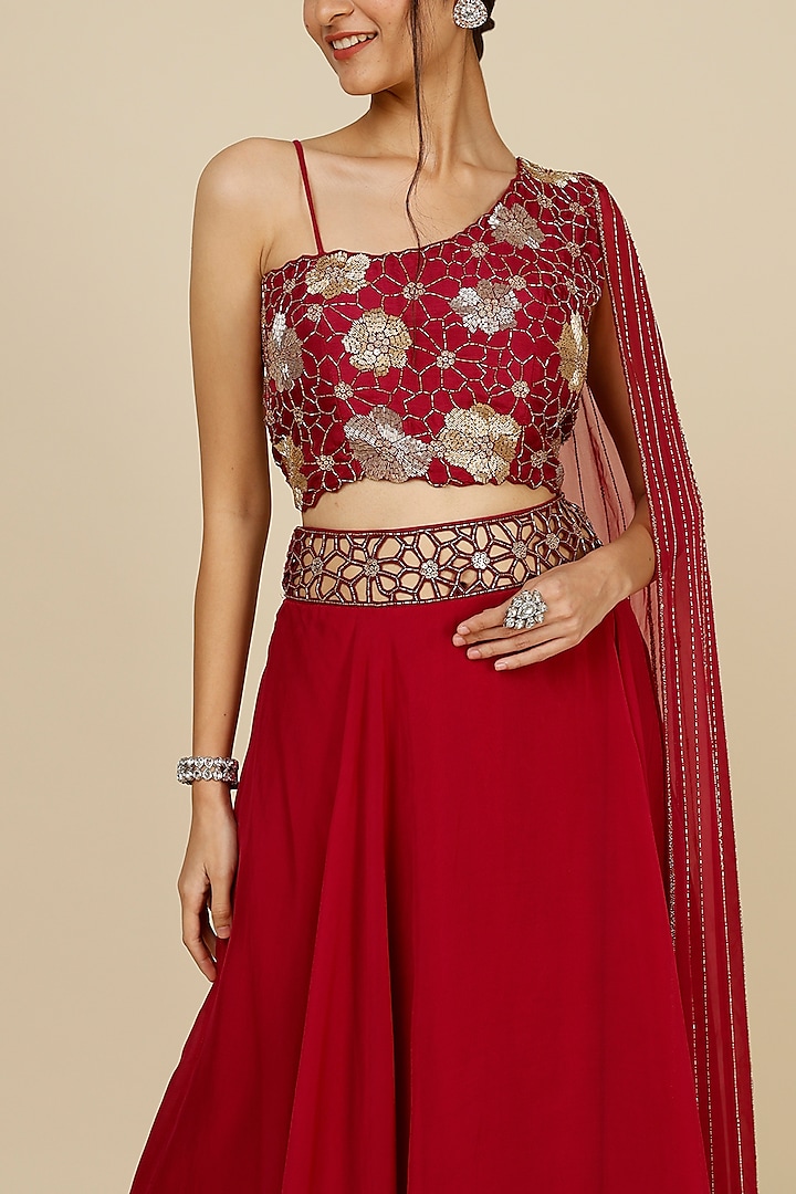 Red Embroidered Wedding Lehenga Set by Charu & Vasundhara at Pernia's Pop Up Shop
