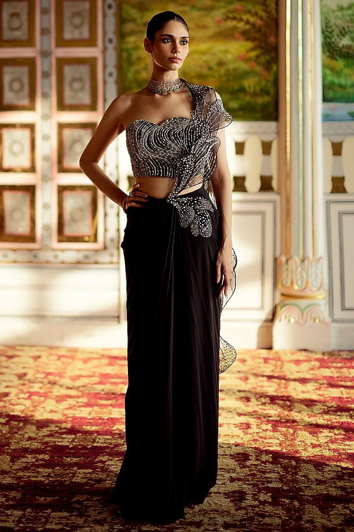 Black Flat Chiffon 3D Leaves Embellished Draped Wedding Saree Set by Charu & Vasundhara at Pernia's Pop Up Shop
