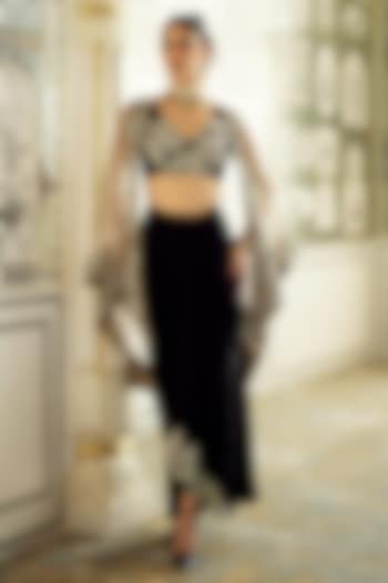 Golden Tissue Embroidered Cape Set by Charu & Vasundhara at Pernia's Pop Up Shop