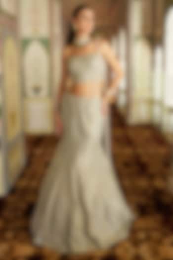 Golden Tissue 3D Leaf Embroidered Fish-Cut Wedding Lehenga Set by Charu & Vasundhara at Pernia's Pop Up Shop