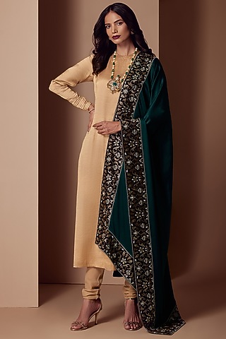 Gold Metallic Silk Kurta Set by Chhaya Mehrotra
