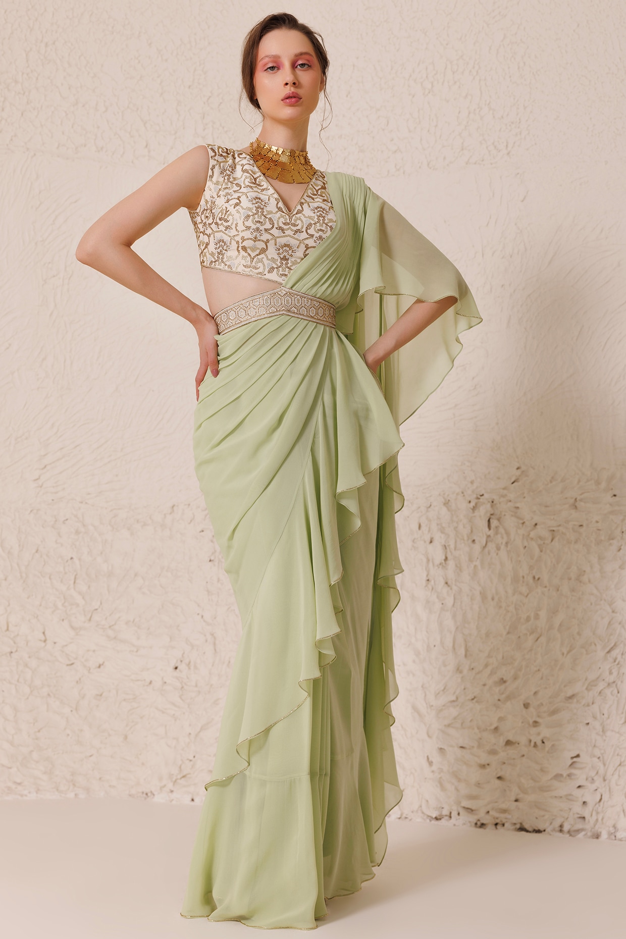 Pin by Sai Lakshmi on anarkali | Long dress design, Long gown design, Girls  frock design