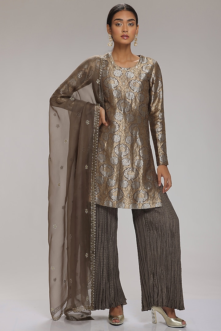 Grey Banarasi Brocade Kurta Set by Chhaya Mehrotra at Pernia's Pop Up Shop