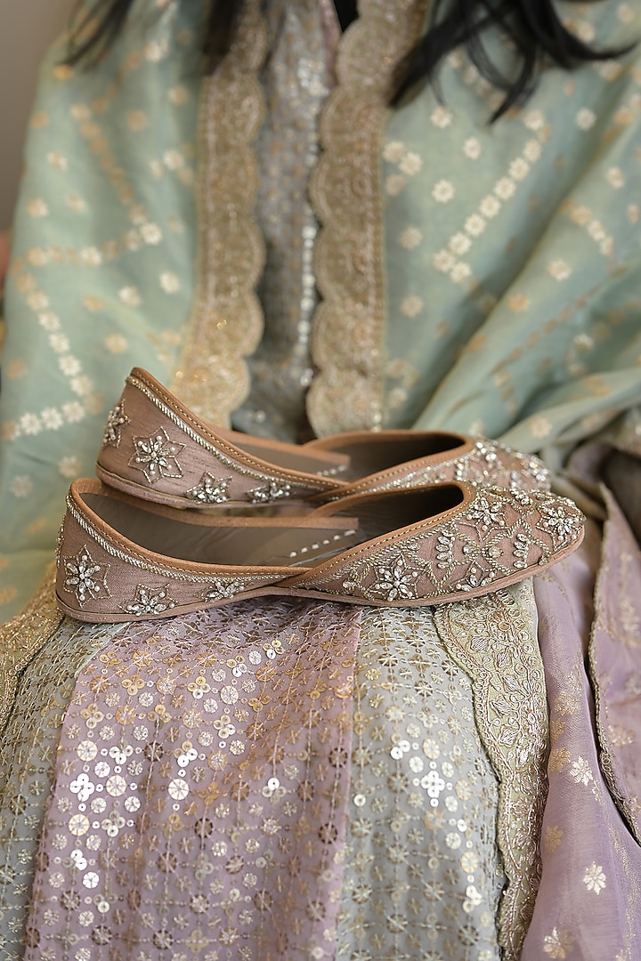 Nude Genuine Leather Floral & Jaal Hand Embroidered Juttis by Coral Haze at Pernia's Pop Up Shop