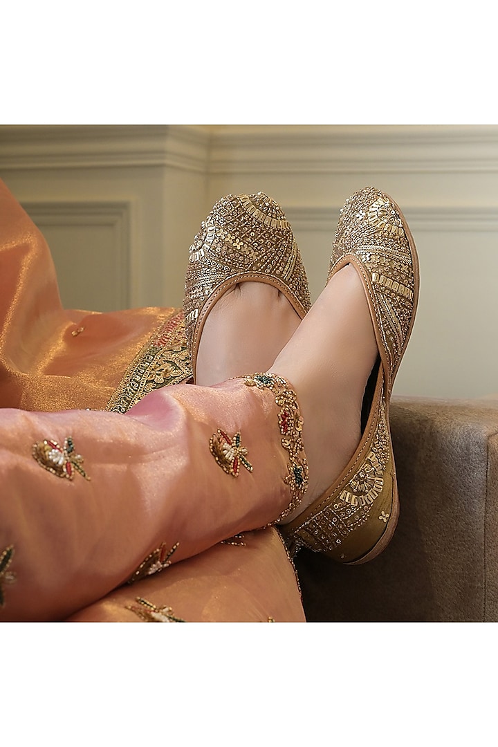 Bronze Leather Hand Embroidered Juttis by Coral Haze at Pernia's Pop Up Shop