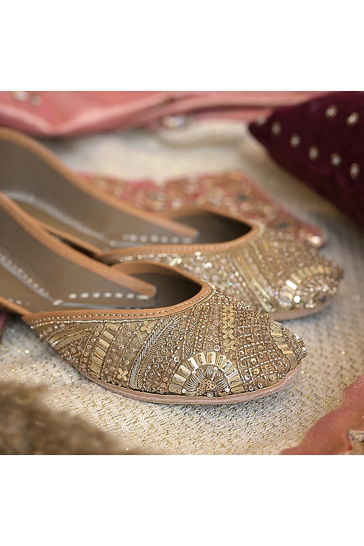 Bronze Leather Hand Embroidered Juttis by Coral Haze at Pernia's Pop Up Shop