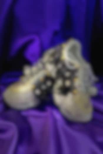 White & Black Synthetic Leather Shoes by Chal Jooti at Pernia's Pop Up Shop