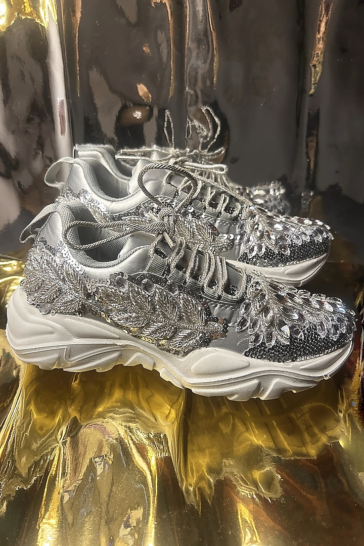 Silver & White Vegan Leather Leaf Motifs Embroidered Shoes by Chal Jooti at Pernia's Pop Up Shop