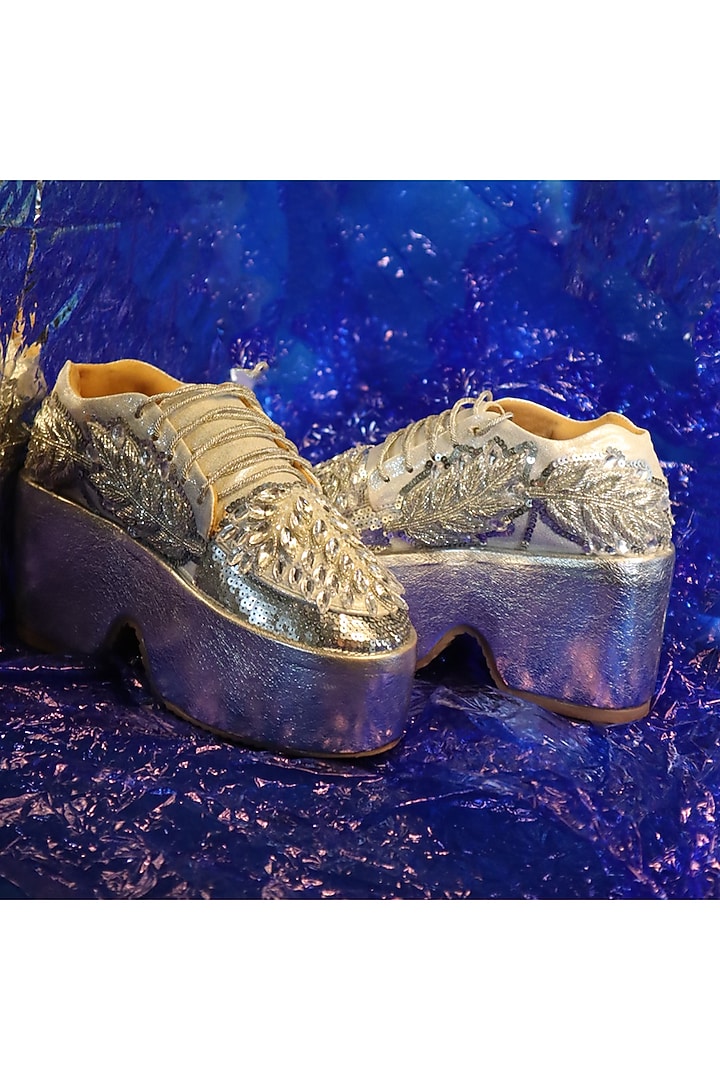 Silver & White Vegan Leather Leaf Motifs Embroidered Shoes by Chal Jooti at Pernia's Pop Up Shop