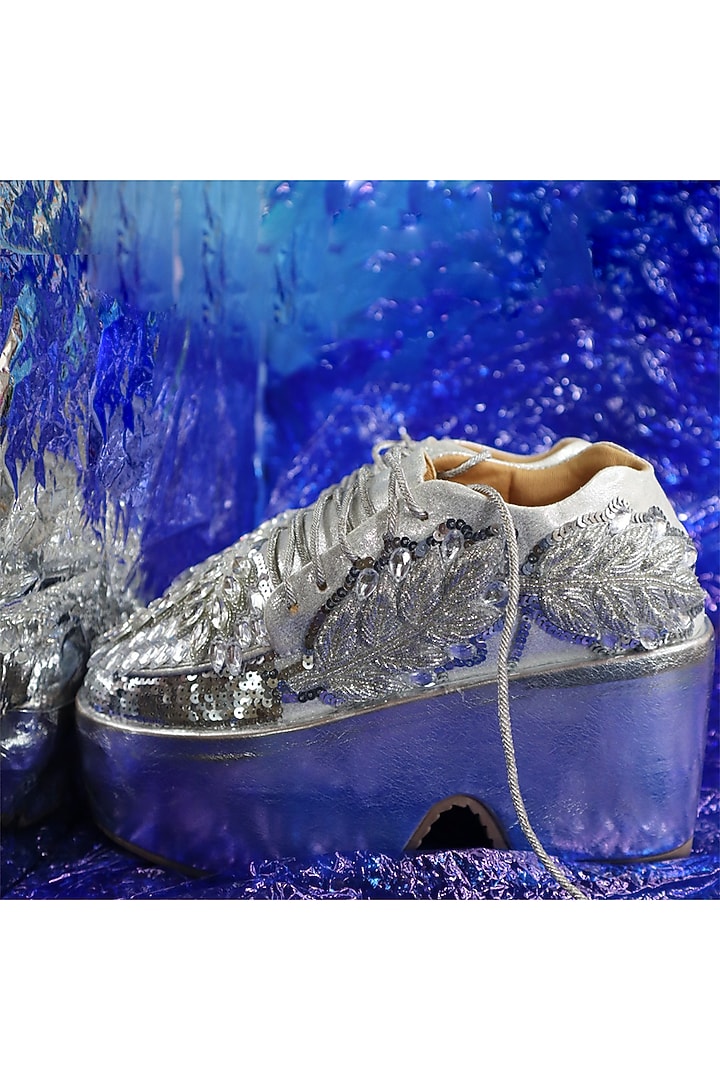 Silver & White Vegan Leather Leaf Motifs Embroidered Shoes by Chal Jooti at Pernia's Pop Up Shop