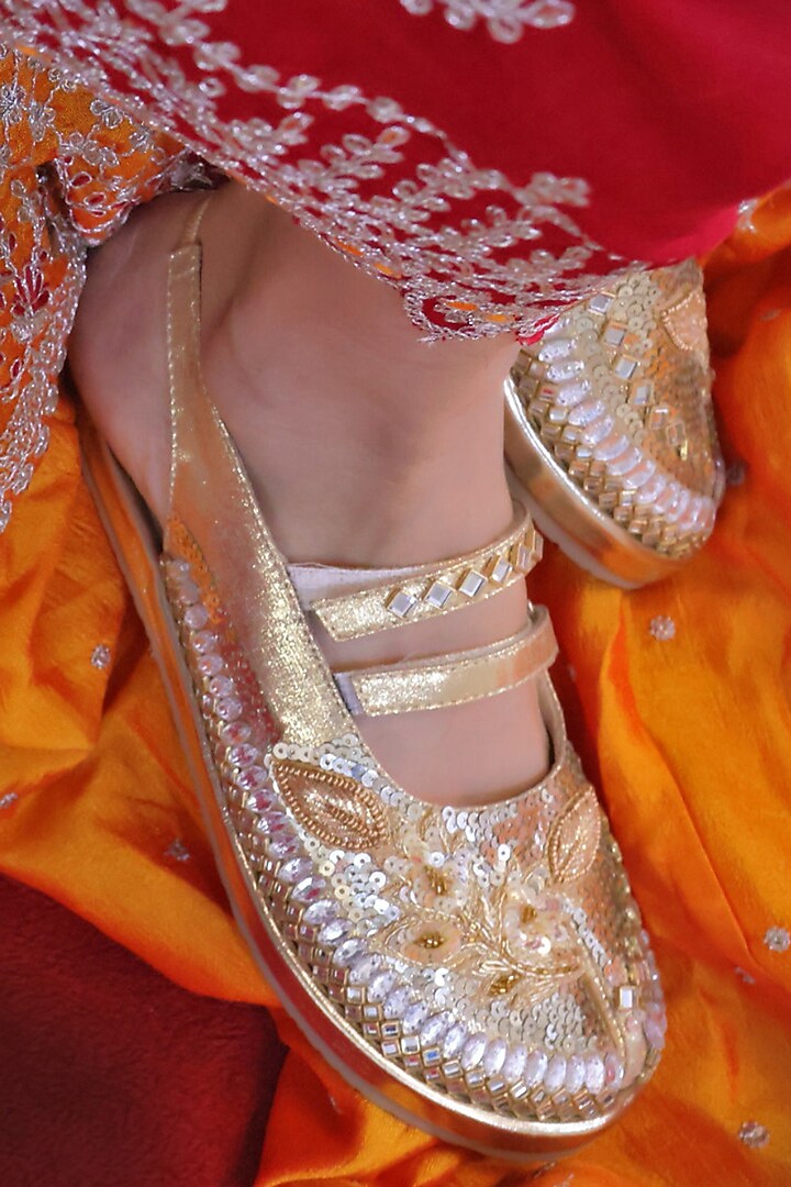 Gold & Silver Vegan Leather Embroidered Shoes by Chal Jooti at Pernia's Pop Up Shop