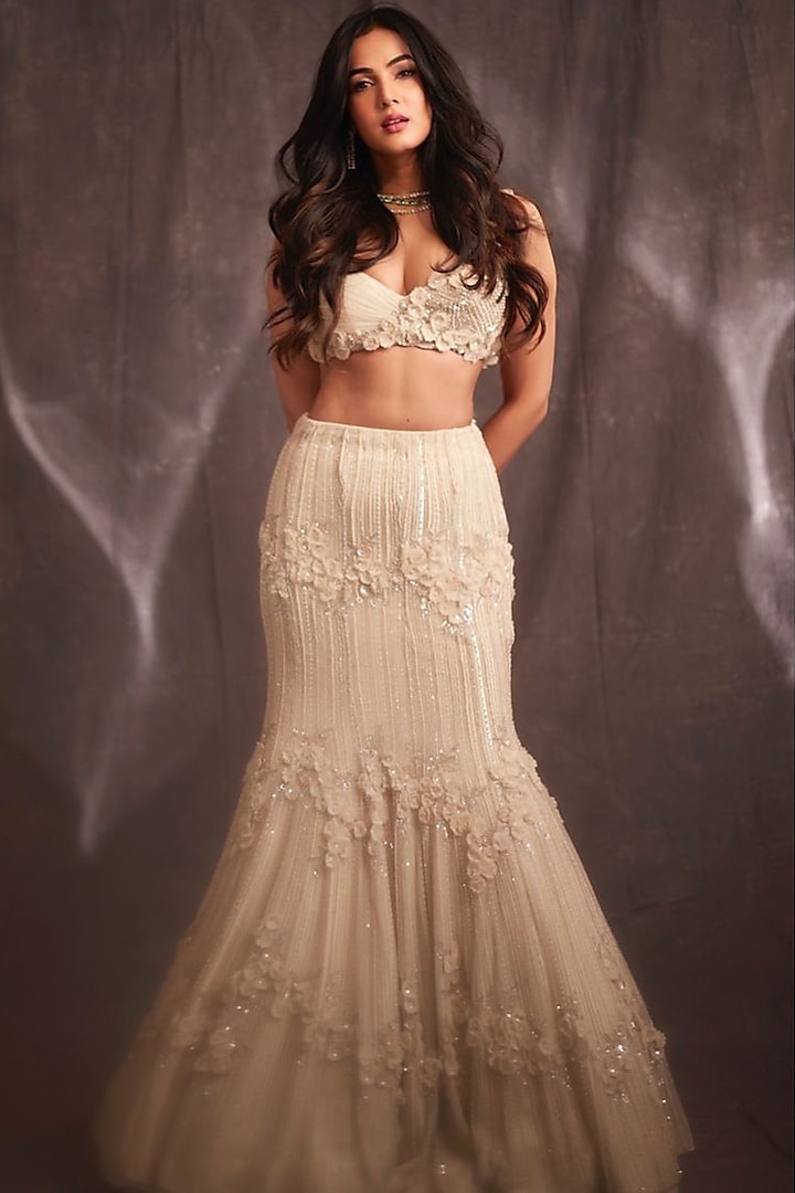 Ivory Net 3D Floral Embellished Bridal Lehenga Set by Charu & Vasundhara at Pernia's Pop Up Shop