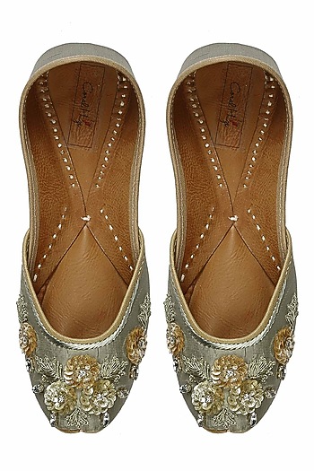 Aabroo Sage Zari Embroidered Jutti