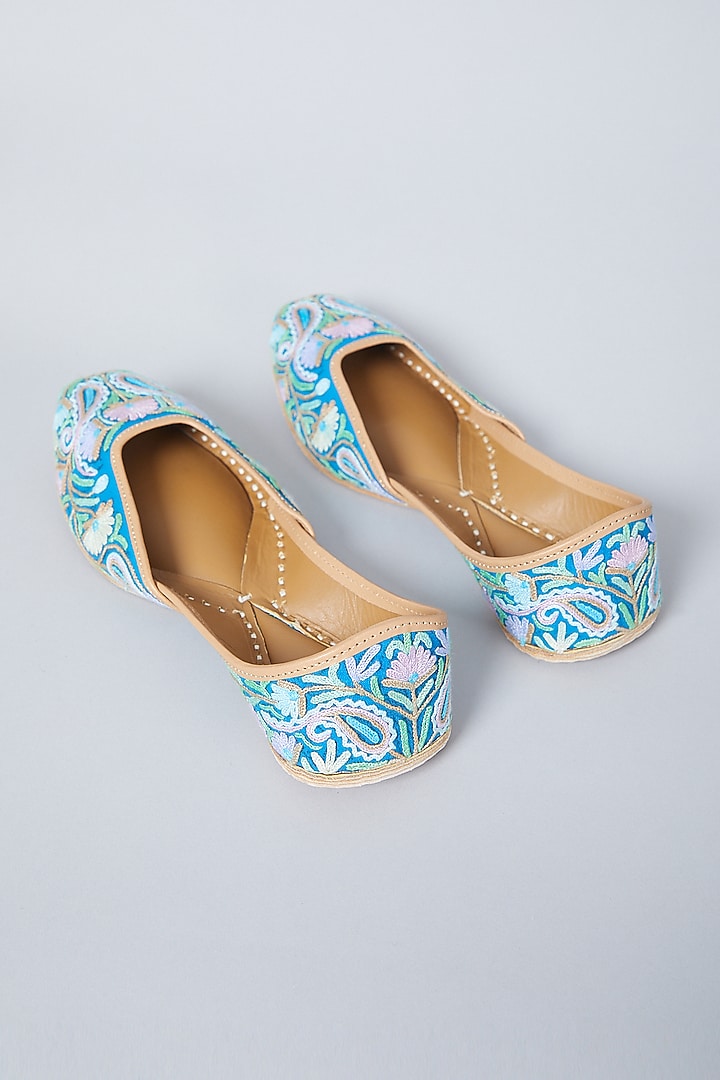 Ferozi Blue Paisley Embroidered Juttis by CILWANA STUDIO at Pernia's Pop Up Shop