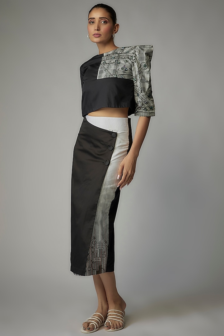 Black & Grey Egyptian Cotton Asymmetric Pencil Skirt Set by The Circus by Sana Shah Bhattad