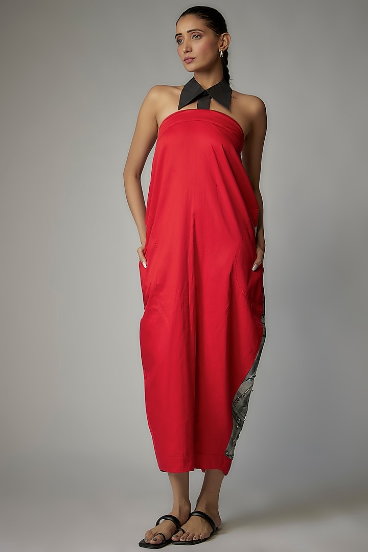 Red Egyptian Cotton Swarovski Embroidered Cocoon Dress by The Circus by Sana Shah Bhattad