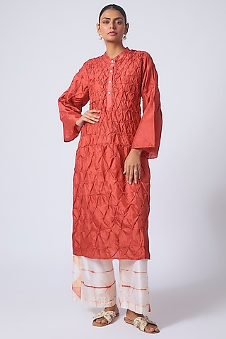 Red Mulberry Silk Dye Printed Kurta Set by CoralbySeema