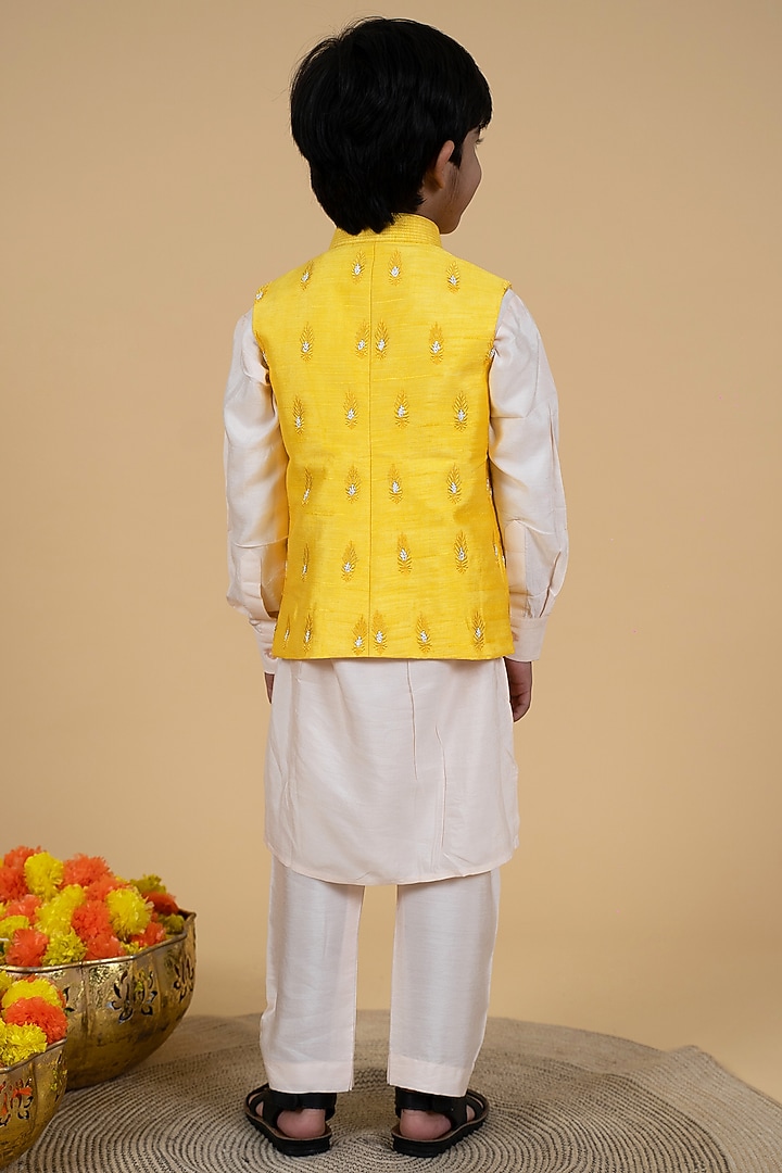 Yellow Silk Embroidered Bundi Jacket With Kurta Set For Boys by Little Boys Closet at Pernia's Pop Up Shop