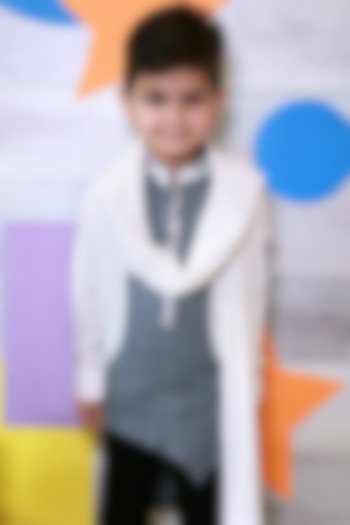 Grey Embroidered Kurta Set For Boys by Little Boys Closet at Pernia's Pop Up Shop