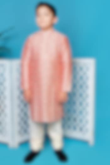 Pink Kurta Set With Jaal Work For Boys by Little Boys Closet at Pernia's Pop Up Shop