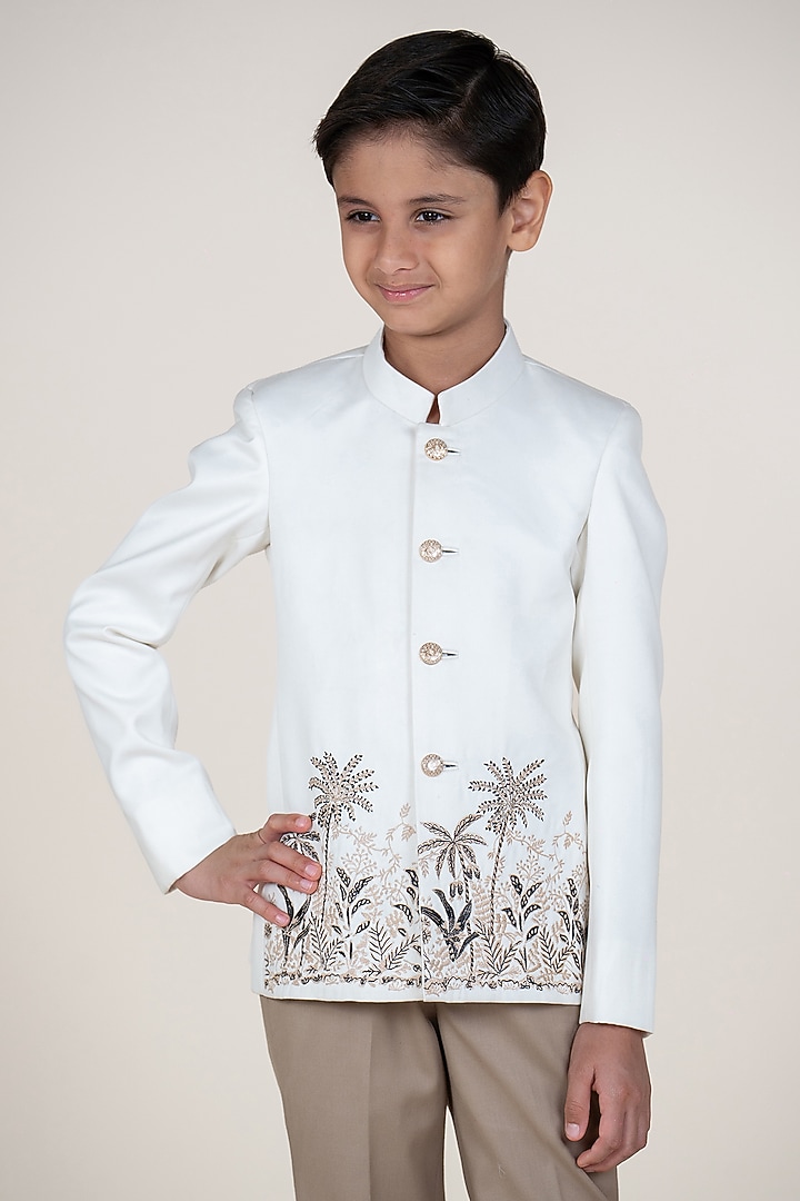 White & Beige Suiting Embroidered Bandhgala Set For Boys by Little Boys Closet at Pernia's Pop Up Shop