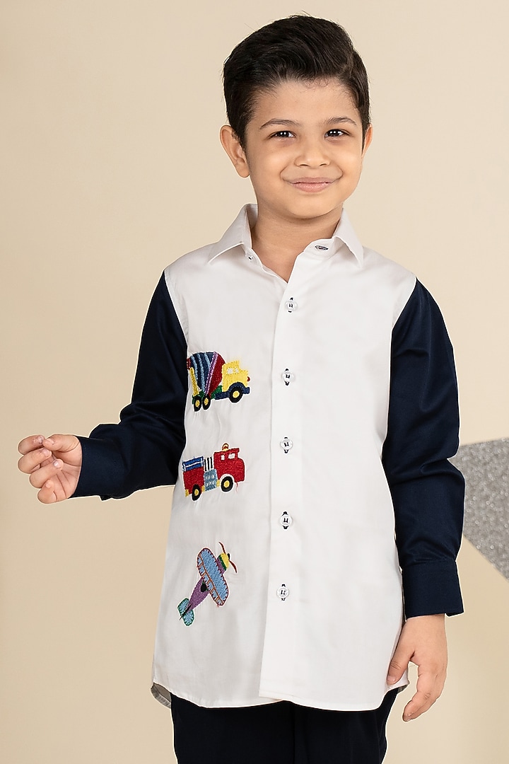 White & Navy Blue Cotton Satin Color-Blocked Shirt For Boys by Little Boys Closet at Pernia's Pop Up Shop