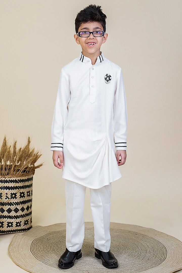 White Moss Crepe Draped Kurta Set For Boys by Little Boys Closet at Pernia's Pop Up Shop