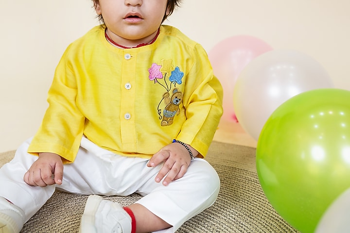 Yellow Embroidered Kurta Set For Boys by Little Boys Closet at Pernia's Pop Up Shop