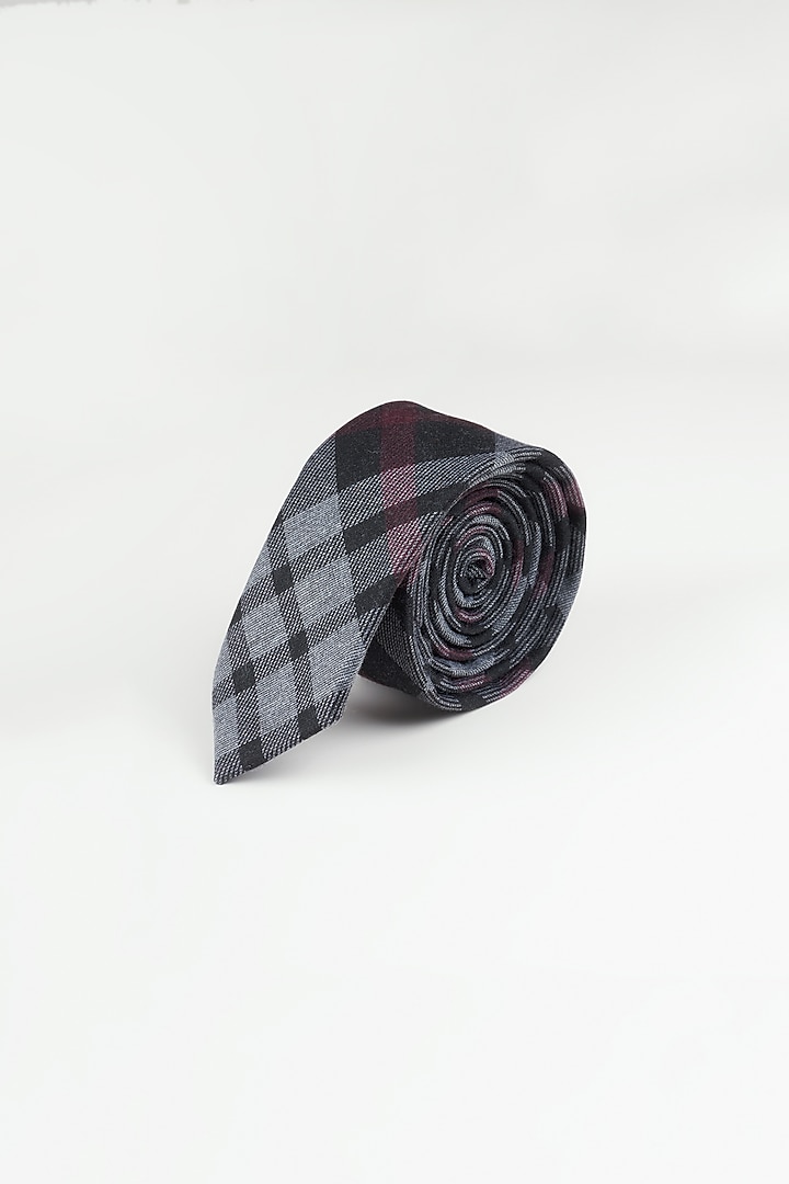 Grey Checkered Weave Tie by Closet Code