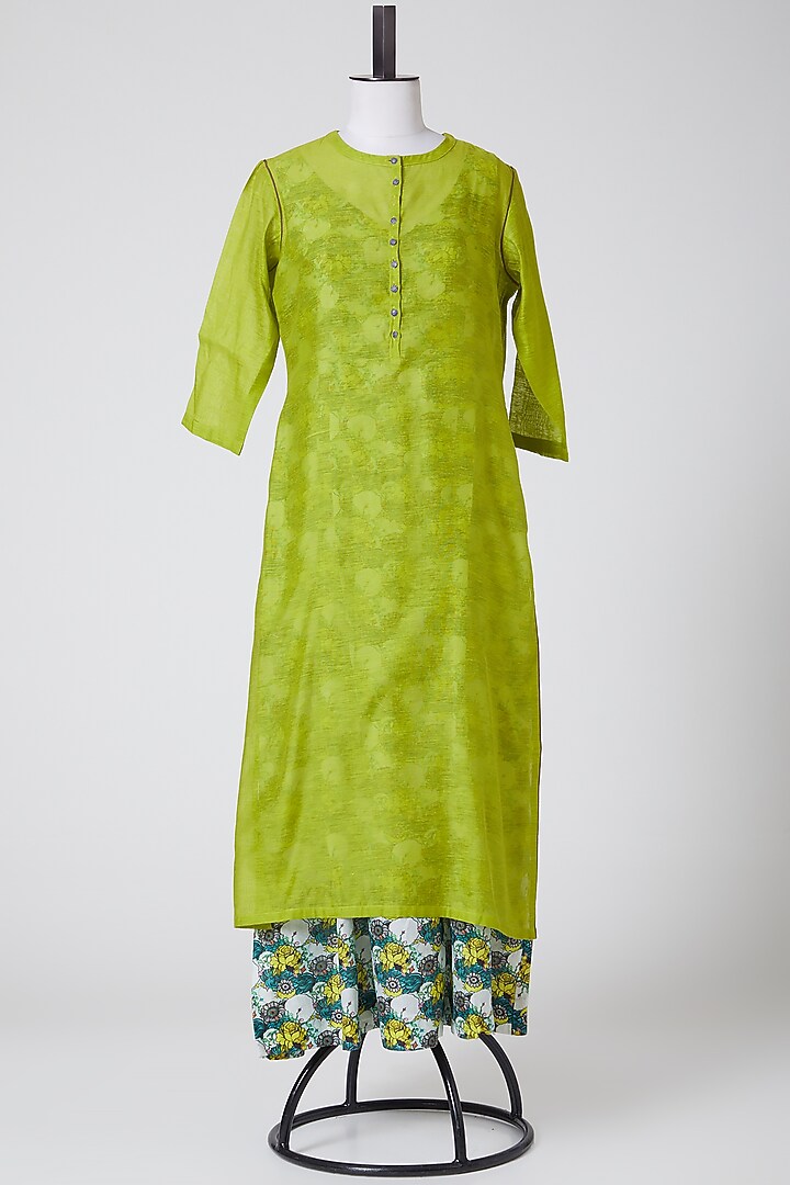 Parrot Green Kurta With Printed Dress by CLOS at Pernia's Pop Up Shop