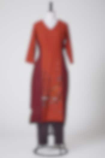 Maroon Hand Painted Kurta Set by CLOS at Pernia's Pop Up Shop