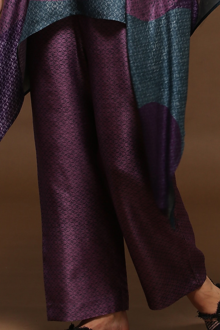 Shamrock Green & Dull Purple Kaftan Tunic Set by CLOS at Pernia's Pop Up Shop