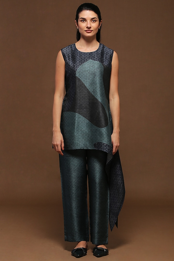Prestige Blue & Lake Blue Dupion Silk Tunic Set by CLOS at Pernia's Pop Up Shop
