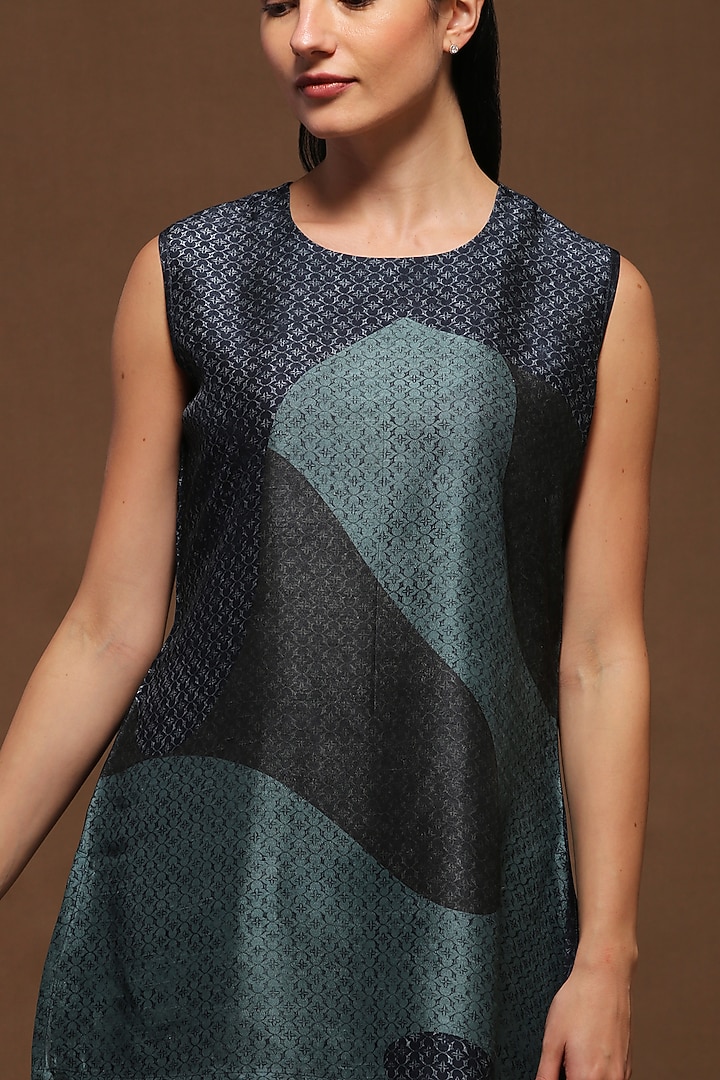 Prestige Blue & Lake Blue Dupion Silk Tunic Set by CLOS at Pernia's Pop Up Shop