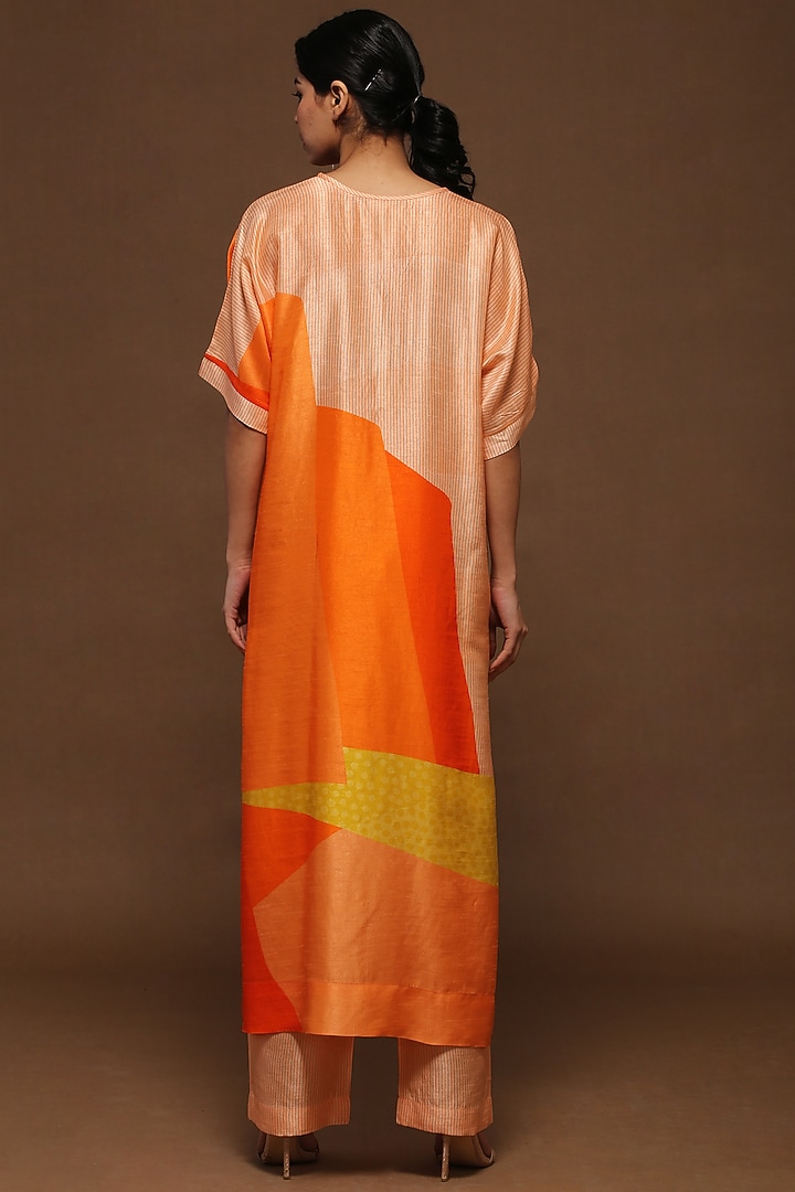 Burning Orange Printed Kurta Set by CLOS at Pernia's Pop Up Shop