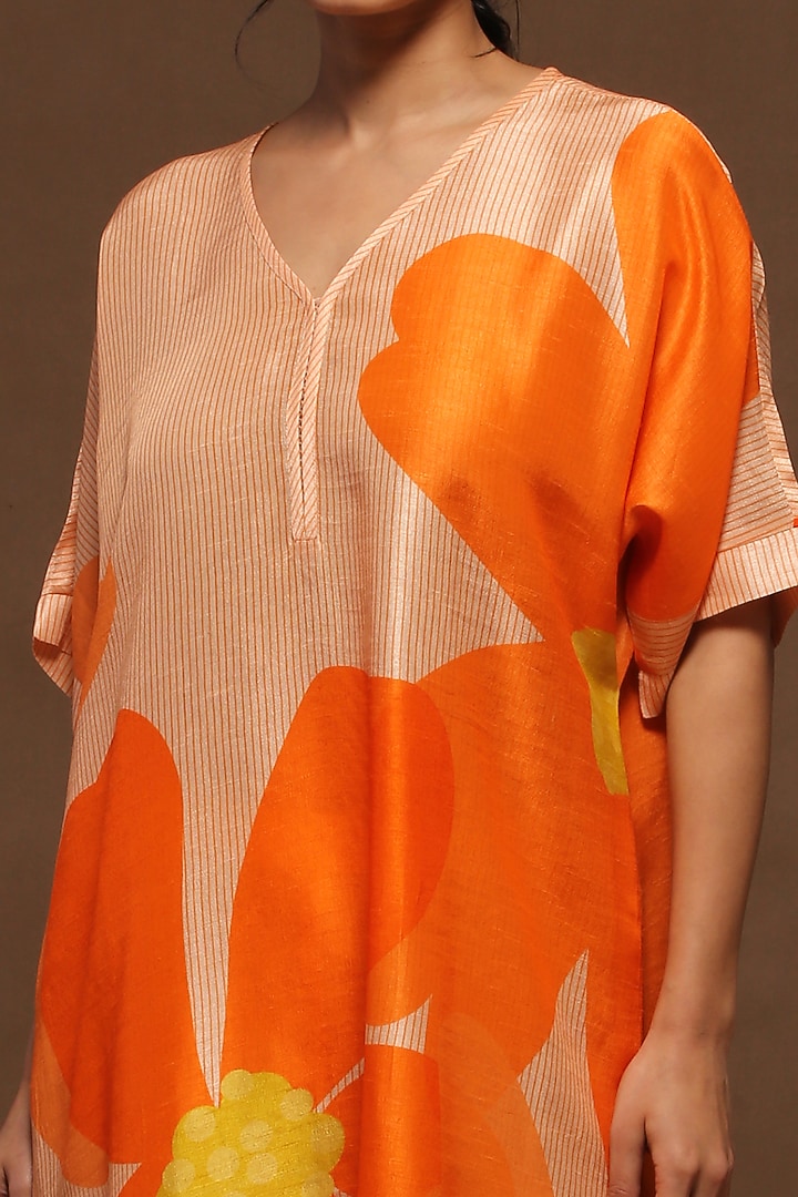 Burning Orange Printed Kurta Set by CLOS at Pernia's Pop Up Shop