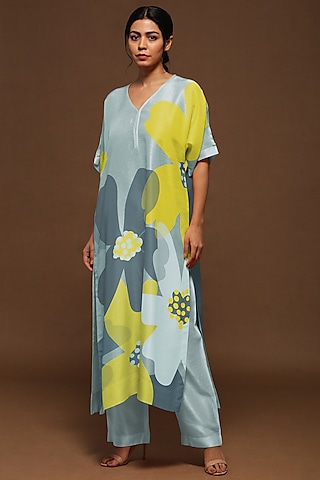 Blue Pearl Printed Kurta Set by CLOS