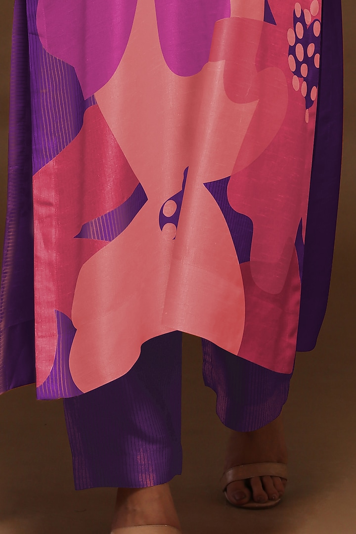 Light Orchid Printed Kurta Set by CLOS at Pernia's Pop Up Shop